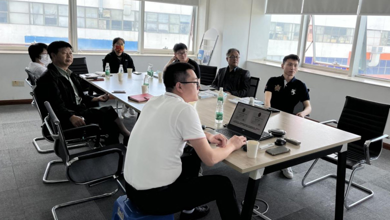 中南大学卢教授一行莅临我司技术交流.jpg 中南大学卢教授一行莅临我司技术交流.jpg